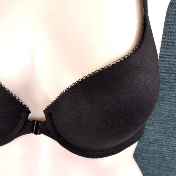 Victoria's Secret Body By Victoria Front Clasp Lace Racerback Bra Size 32D - Picture 2 of 16